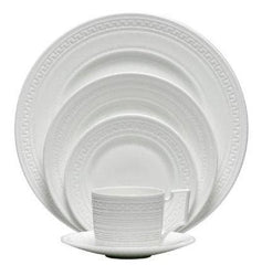 Dinnerware & Place Settings